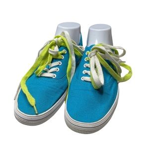 City sneakers Size 10